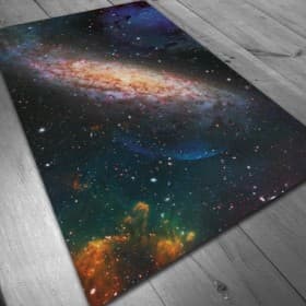 Portada de Tapete de neopreno Galaxia 150 x 90 cm